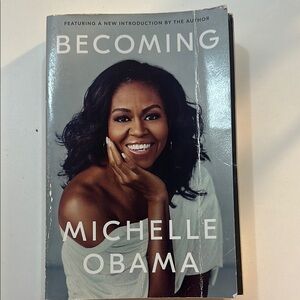 Becoming Michelle Obama , book. memoirs of the previous 1st lady